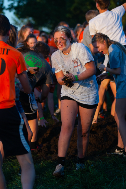 SM Students Gather for Annual Muckfest