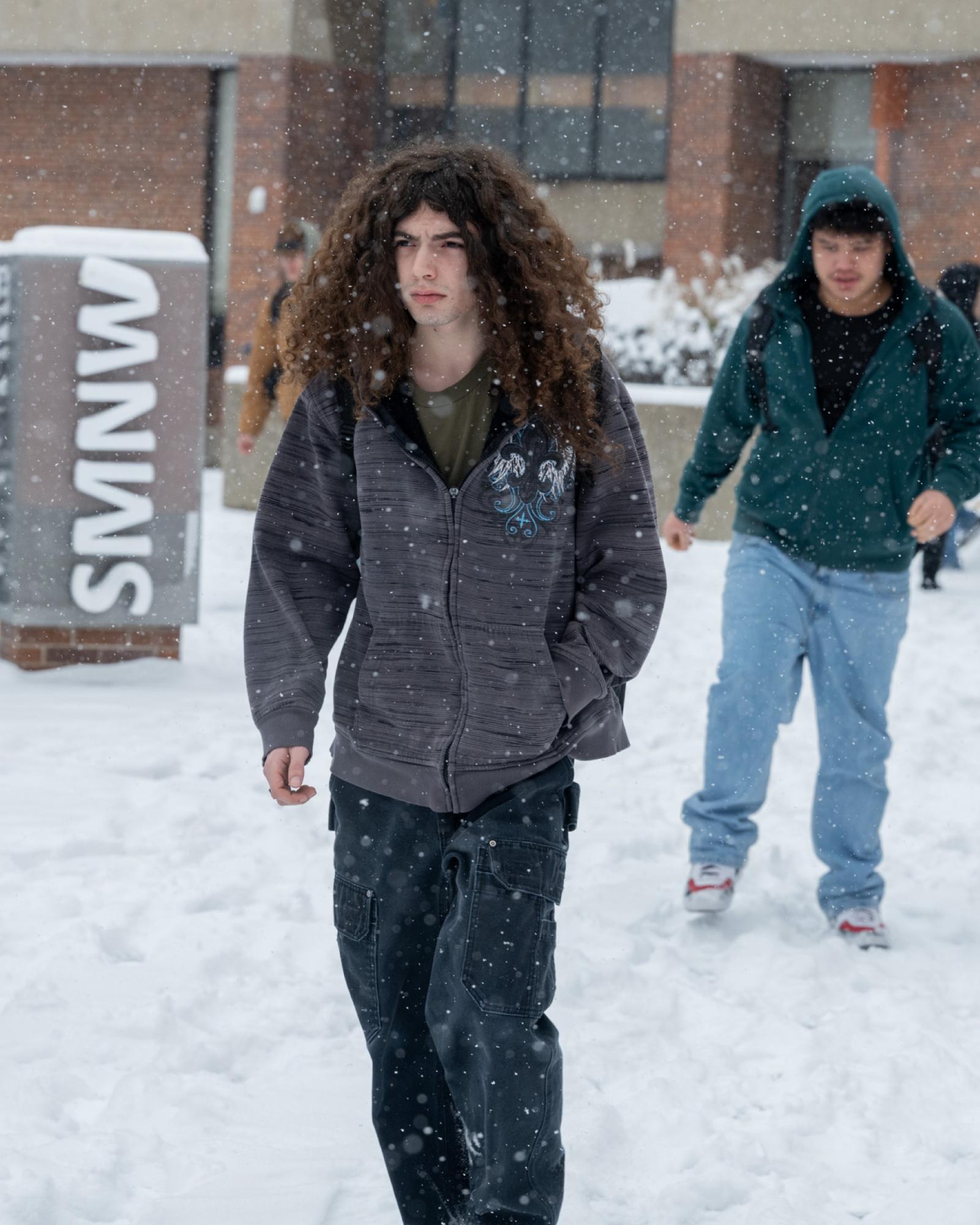 Inclement weather on Dec. 1 leads to first snow related early dismissal in over a decade